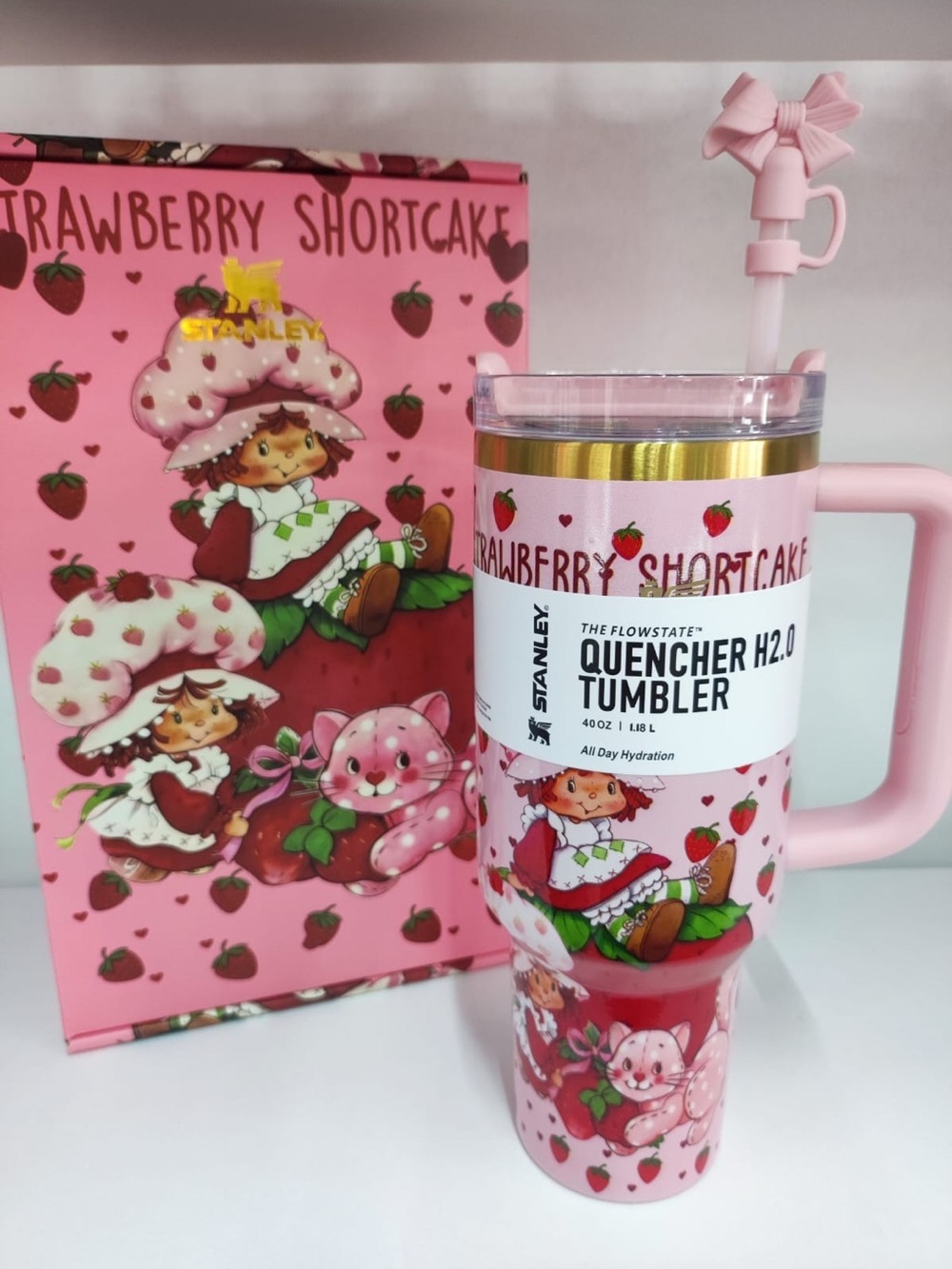 Stanley x Strawberry Shortcake Quencher Tumbler - Pink 40oz - Picture 1 of 1